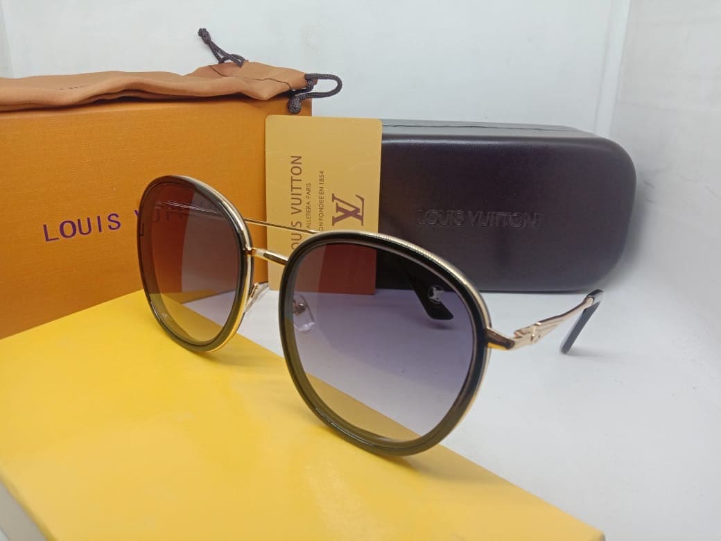 Round Unisex Sunglasses, High-Quality Trendy Shades Round Unisex Sunglasses, High-Quality Trendy Shades